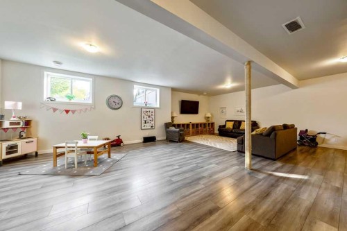529 Montana Bay Se, High River, AB 