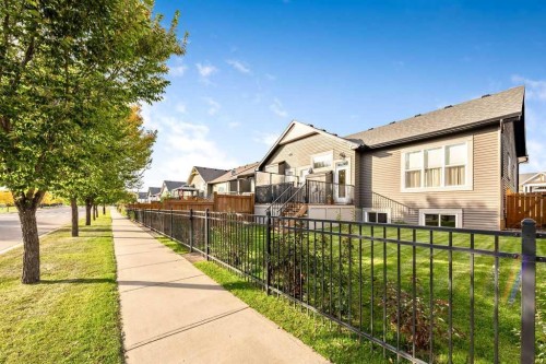 529 Montana Bay Se, High River, AB 