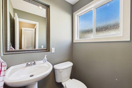 17 Deermeade Road Se, Calgary, AB 
