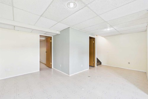 17 Deermeade Road Se, Calgary, AB 