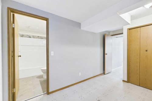 17 Deermeade Road Se, Calgary, AB 