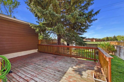 17 Deermeade Road Se, Calgary, AB 