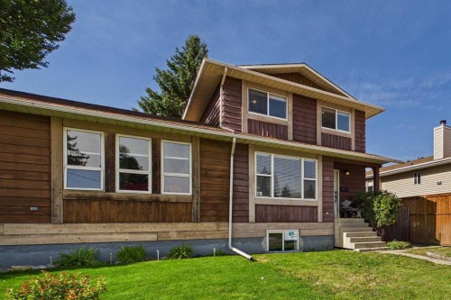 17 Deermeade Road Se, Calgary, AB 