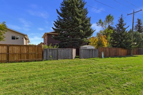 17 Deermeade Road Se, Calgary, AB 