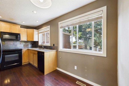 17 Deermeade Road Se, Calgary, AB 