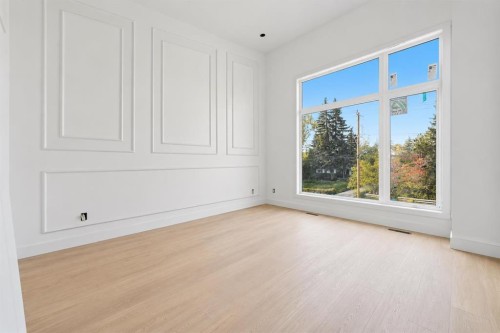 8623 48 Avenue Nw, Calgary, AB 
