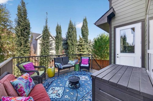 136 Riviera Way, Cochrane, AB 