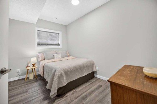 136 Riviera Way, Cochrane, AB 