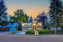 6208 Dalton Drive NW Calgary, AB T3A 1E3