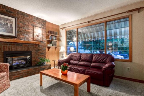 29 Armstrong Crescent Se, Calgary, AB 