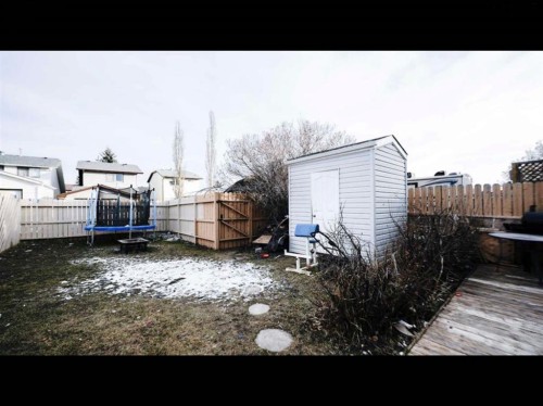 95 Castlegreen Close Ne, Calgary, AB 