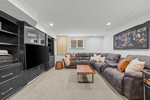 75 Valley Brook Circle Nw, Calgary, AB 