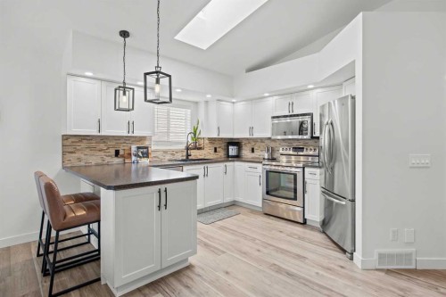 75 Valley Brook Circle Nw, Calgary, AB 
