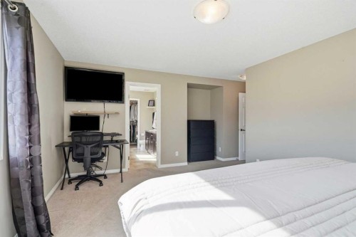143 Windbrook Manor Sw, Airdrie, AB 