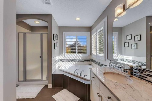 214 Valley Woods Place Nw, Calgary, AB 