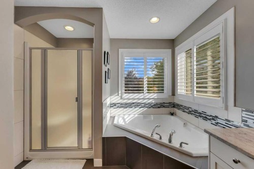 214 Valley Woods Place Nw, Calgary, AB 