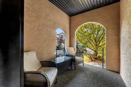 214 Valley Woods Place Nw, Calgary, AB 