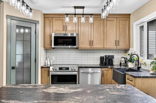 47 Cimarron Hill, Okotoks, AB 
