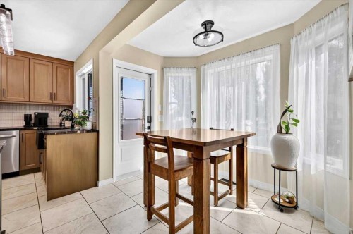 47 Cimarron Hill, Okotoks, AB 