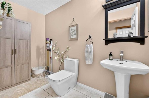 47 Cimarron Hill, Okotoks, AB 