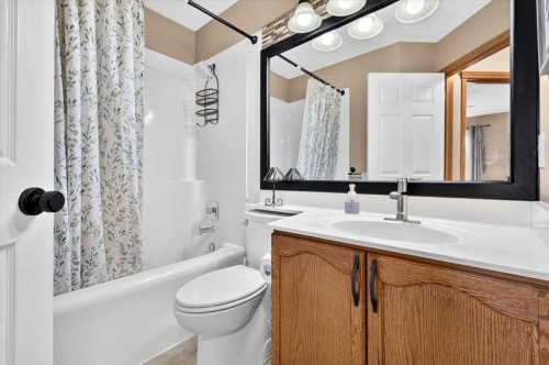 47 Cimarron Hill, Okotoks, AB 