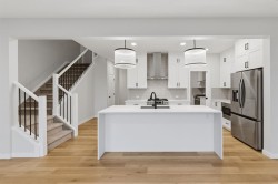 433 Lewiston Landing NE Calgary, AB T3P 2P3