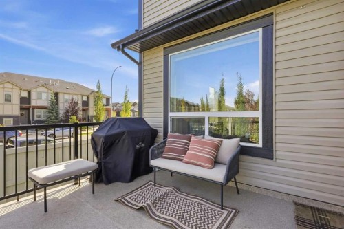 108 Hillcrest Avenue Sw, Airdrie, AB 