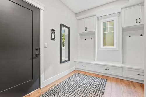 435 East Chestermere Drive, Chestermere, AB 