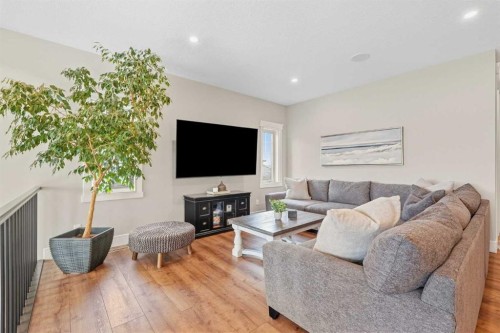 435 East Chestermere Drive, Chestermere, AB 