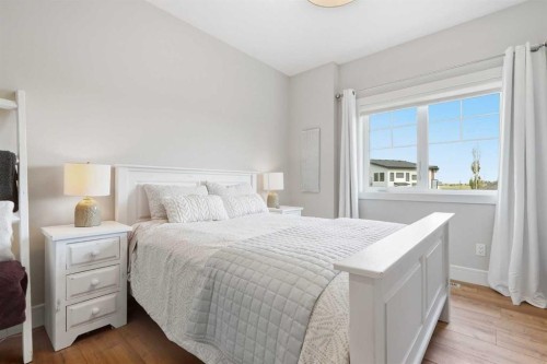 435 East Chestermere Drive, Chestermere, AB 