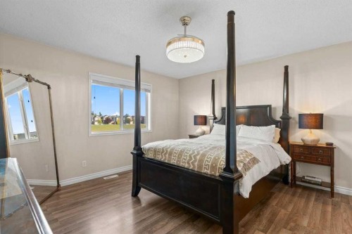 34 Cranfield Green Se, Calgary, AB 