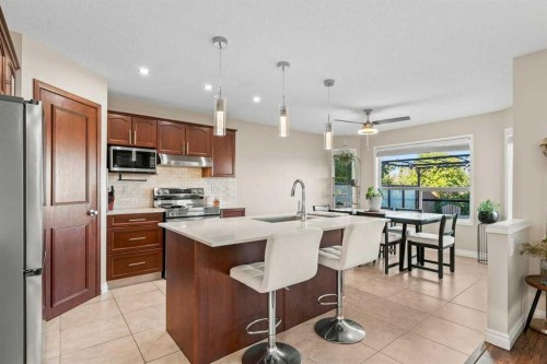 34 Cranfield Green Se, Calgary, AB 