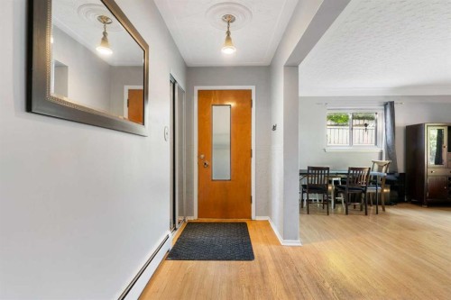 1423 16 Street Ne, Calgary, AB 