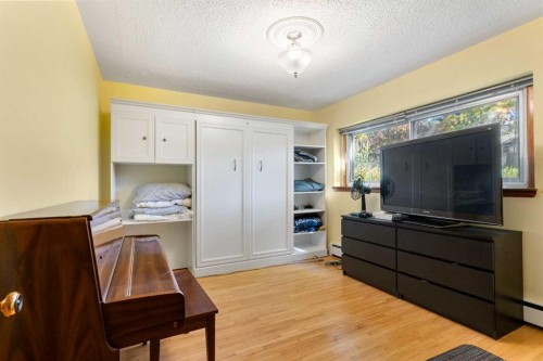 1423 16 Street Ne, Calgary, AB 