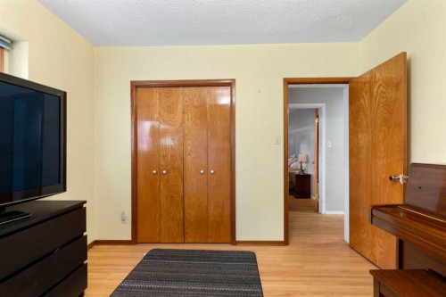 1423 16 Street Ne, Calgary, AB 