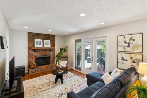 1515 Lake Bonavista Drive Se, Calgary, AB 