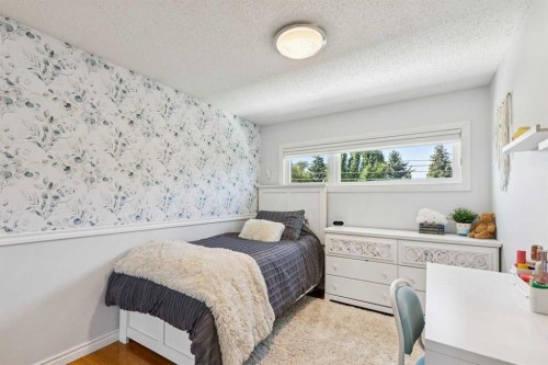 1515 Lake Bonavista Drive Se, Calgary, AB 