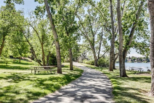 1515 Lake Bonavista Drive Se, Calgary, AB 