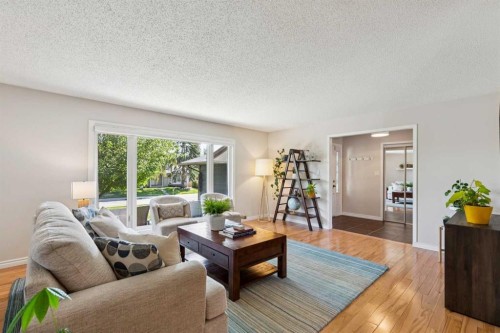 1515 Lake Bonavista Drive Se, Calgary, AB 