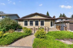 112 Beaconsfield Rise NW Calgary, AB T3K 1X4