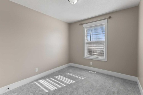 1540 Mcalpine Street, Carstairs, AB 