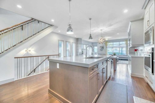 254 25 Avenue Ne, Calgary, AB 