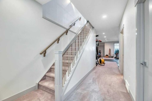 254 25 Avenue Ne, Calgary, AB 