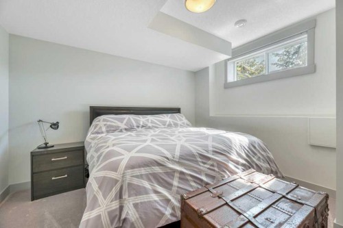 254 25 Avenue Ne, Calgary, AB 