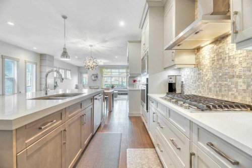 254 25 Avenue Ne, Calgary, AB 