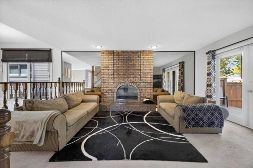 4015 45 Street Sw, Calgary, AB 