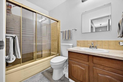 4015 45 Street Sw, Calgary, AB 