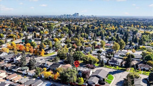 4015 45 Street Sw, Calgary, AB 