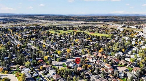 4015 45 Street Sw, Calgary, AB 