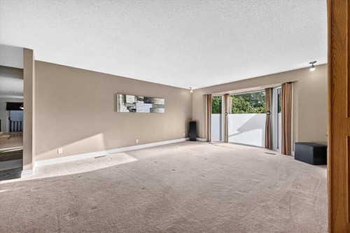 4015 45 Street Sw, Calgary, AB 